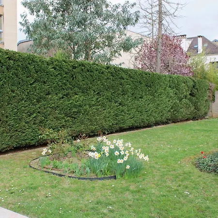 Renovated With Quiet Balcony Apartment Bois-Colombes